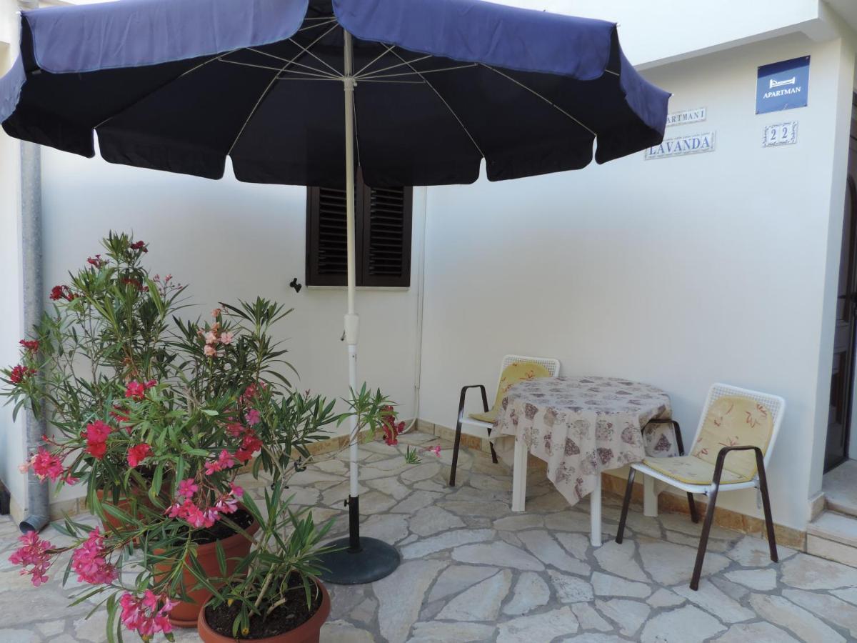 Apartmani Lavanda Pag Town Εξωτερικό φωτογραφία